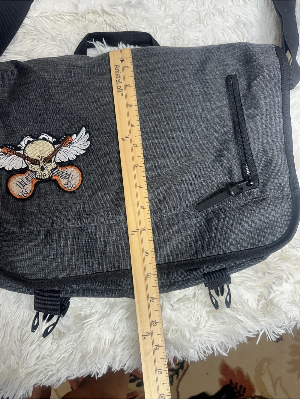 SwissGear stylish messenger